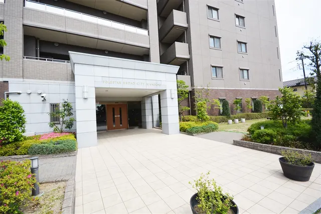 ポレスターブロードシティ日光町