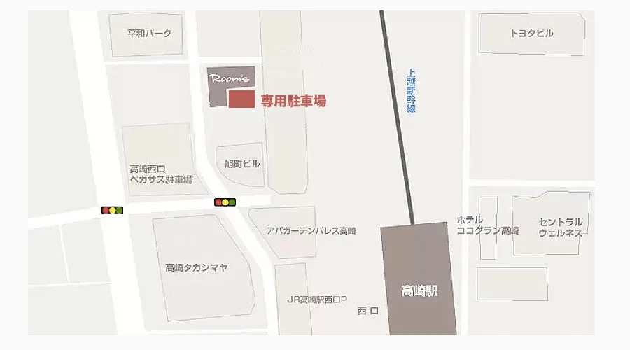 専用駐車場の場所を示す地図。高崎駅西口から旭町ビル方面へ、Room's店舗の裏側