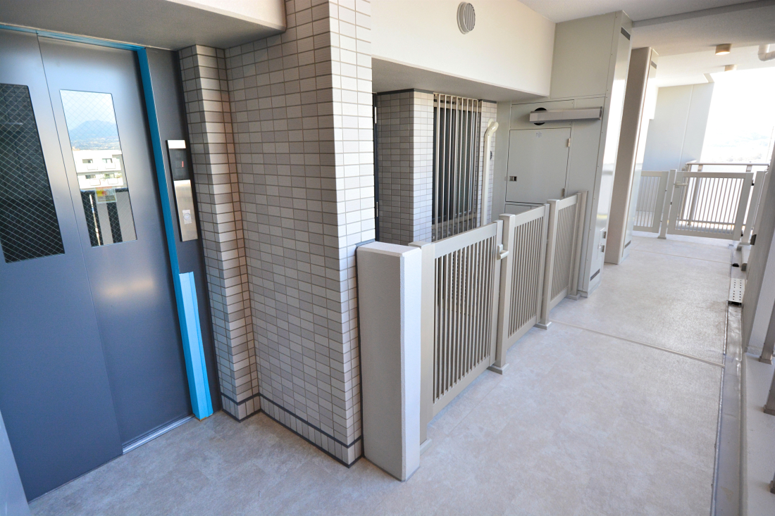 ���̑����p�� �G���x�[�^�[�O���p�L���B