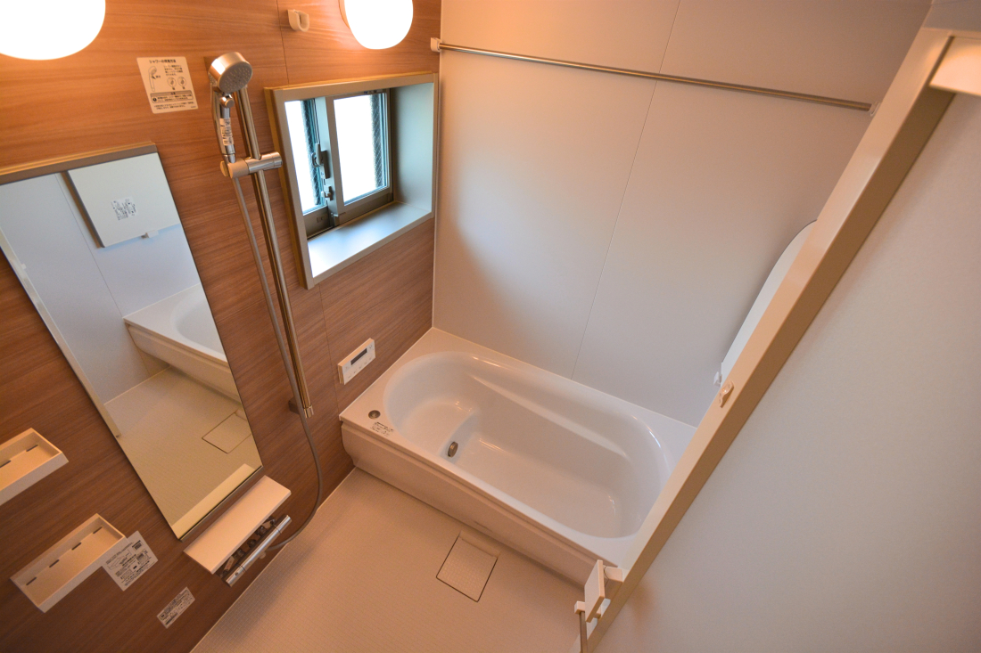 ���� �����ɂ͑�������A����̉ԉ΂������邩���I